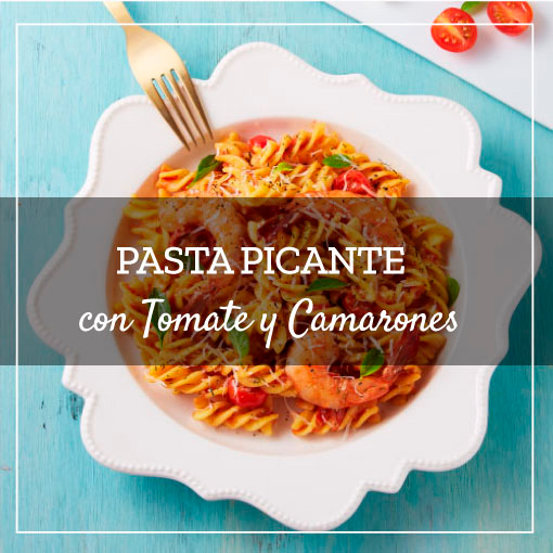 Pasta Picante con Tomate y Camarones