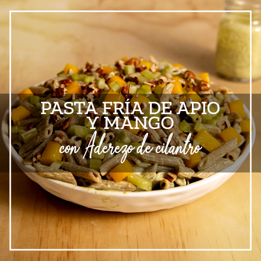 Pasta fría de apio y mango con aderezo de cilantro